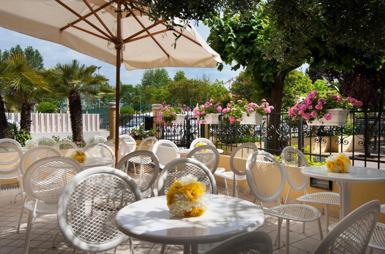 Hotel Caravel B&B 미사노아드리아티코 외부 사진