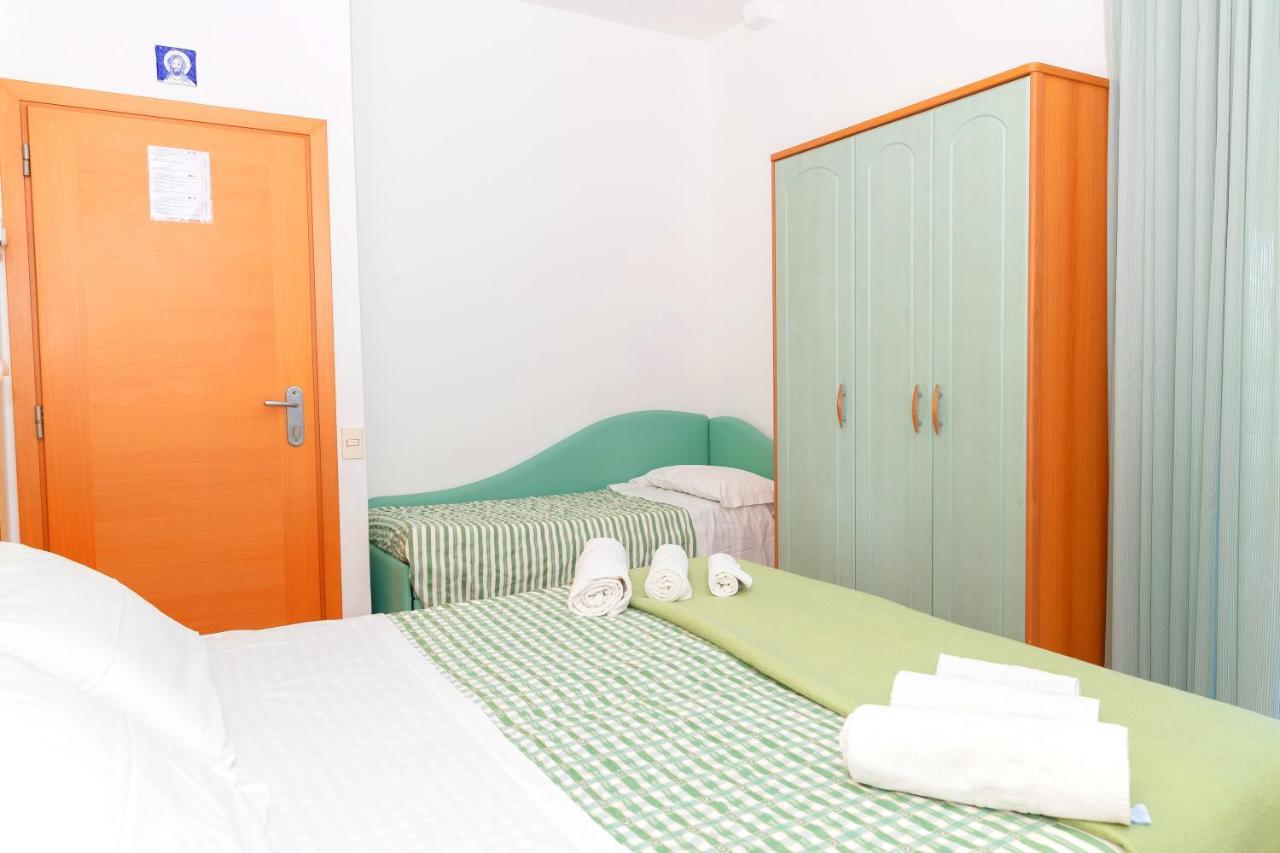 Hotel Caravel B&B 미사노아드리아티코 외부 사진
